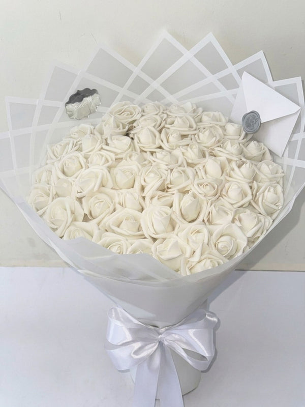 Вечен букет от 51 рози от фоам – бял / Бяла